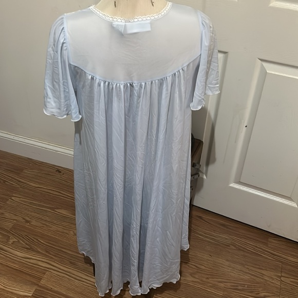 Preswick & Moore light blue sheer nightgown - Picture 7 of 7
